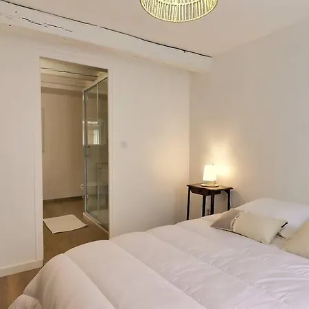 La Dolce Vita, Jolie Maison Familiale