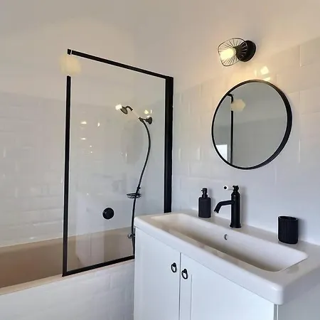 La Dolce Vita, Jolie Maison Familiale *