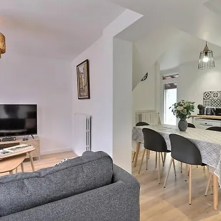 La Dolce Vita, Jolie Maison Familiale *